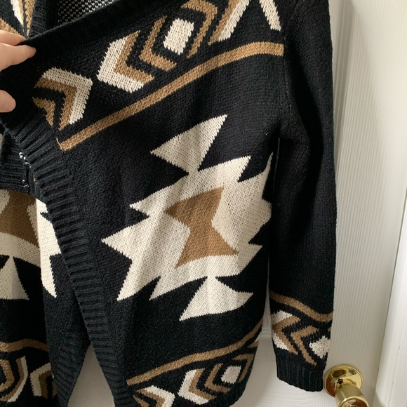 Cardigan - Picture 2 of 3